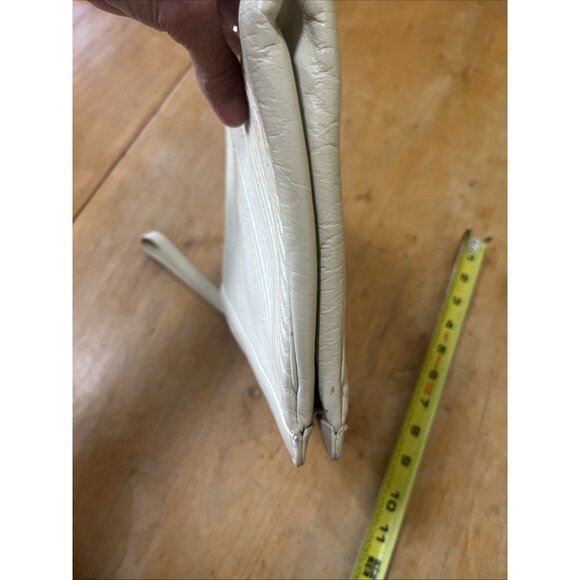 MORRIS MOSKOWITZ - Vintage - Off White Leather Clutch with Wrist Strap - Picture 10 of 10